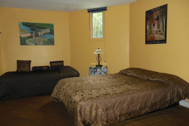 Room 3 of 27