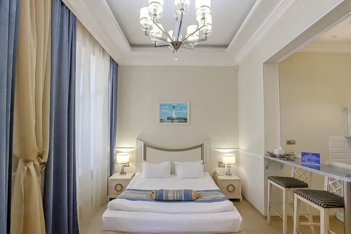 Room 20 of 76
