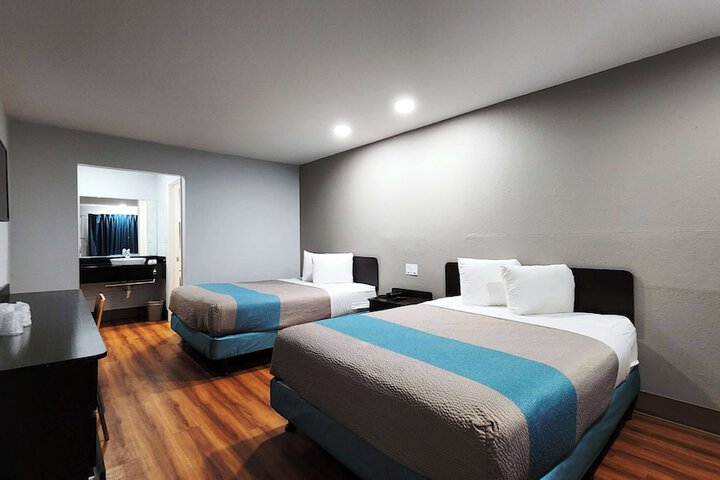 Room 5 of 36