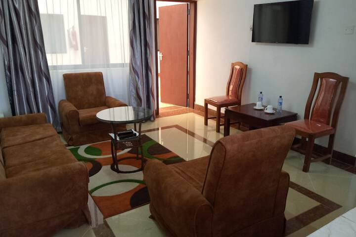 Room 9 of 22