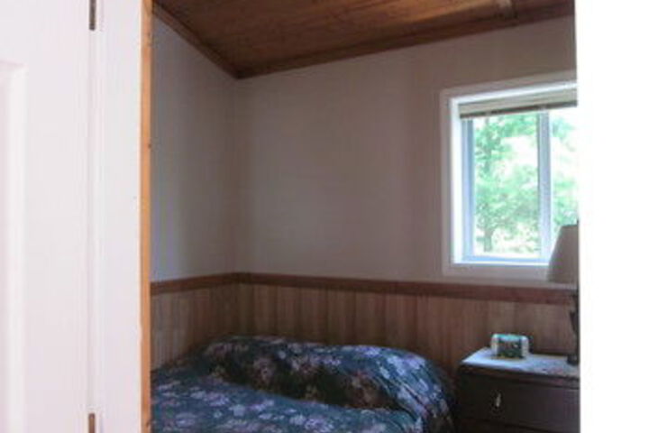 Room 13 of 32