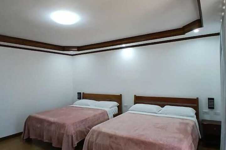 Room 10 of 68
