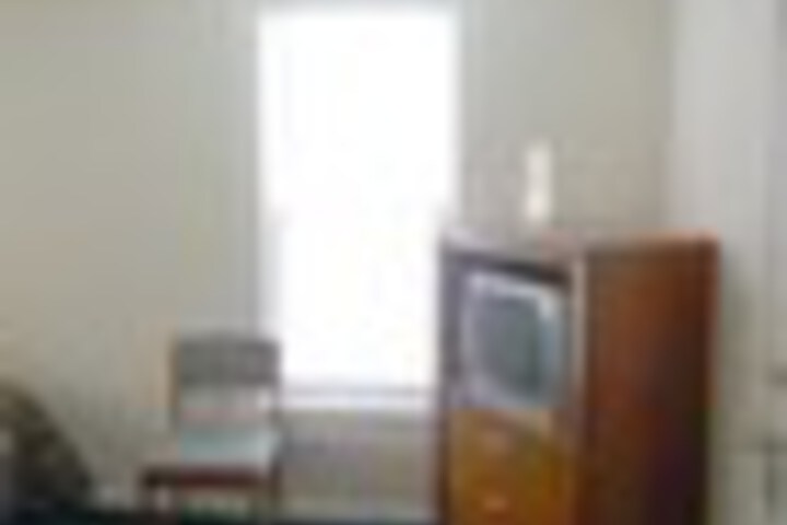 Room 41 of 102