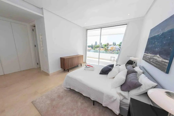 Room 5 of 21