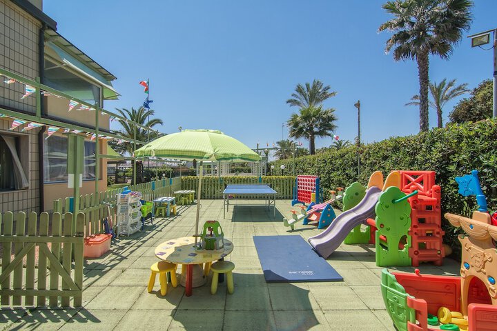 Children's play area - outdoor