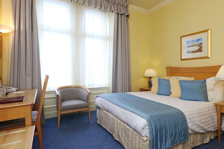 Room 55 of 110