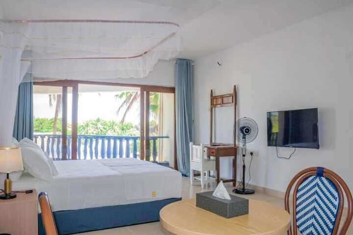 Room 14 of 50