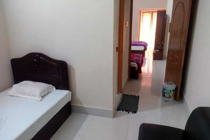 Room 2 of 7