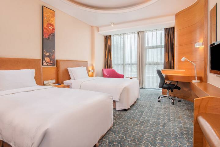Room 3 of 42