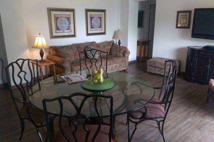 Room 18 of 237