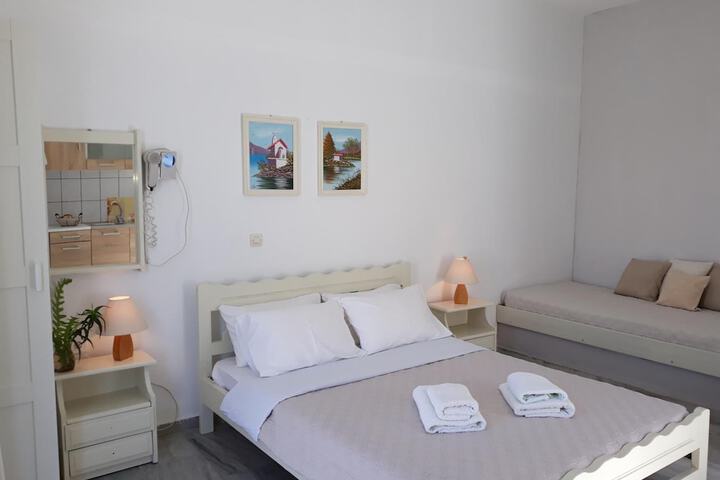 Room 15 of 68