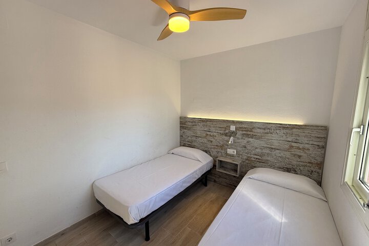 Room 8 of 84