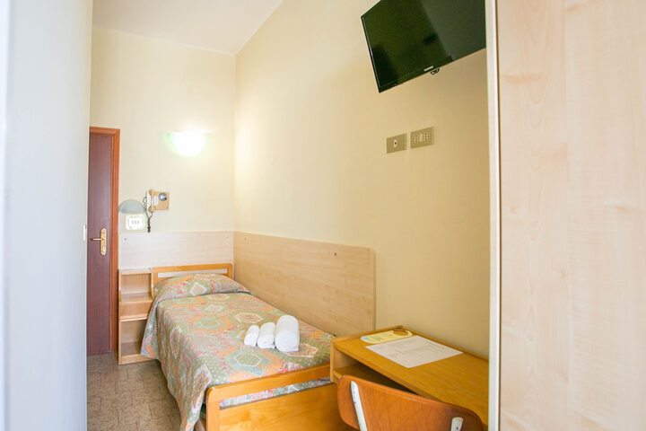 Room 18 of 71