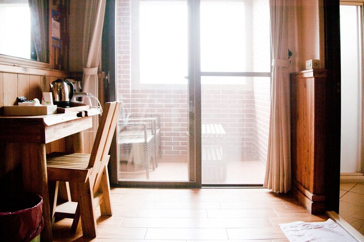 Room 18 of 44