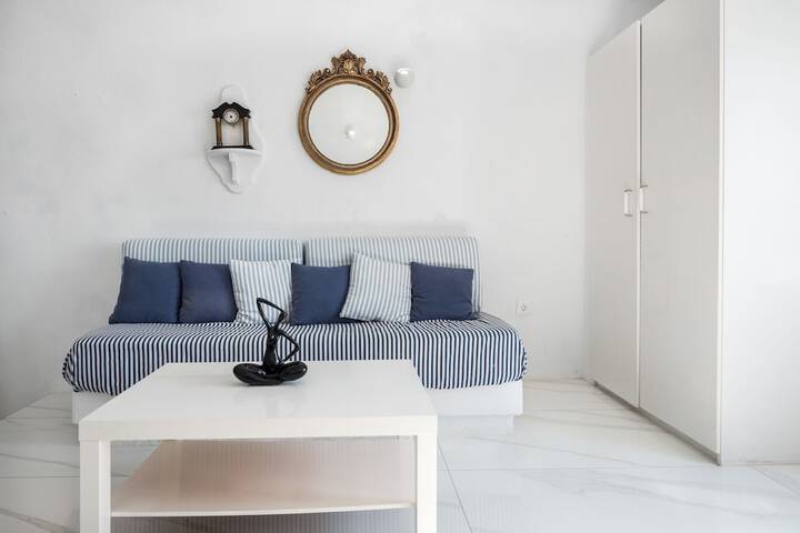 Room 28 of 67