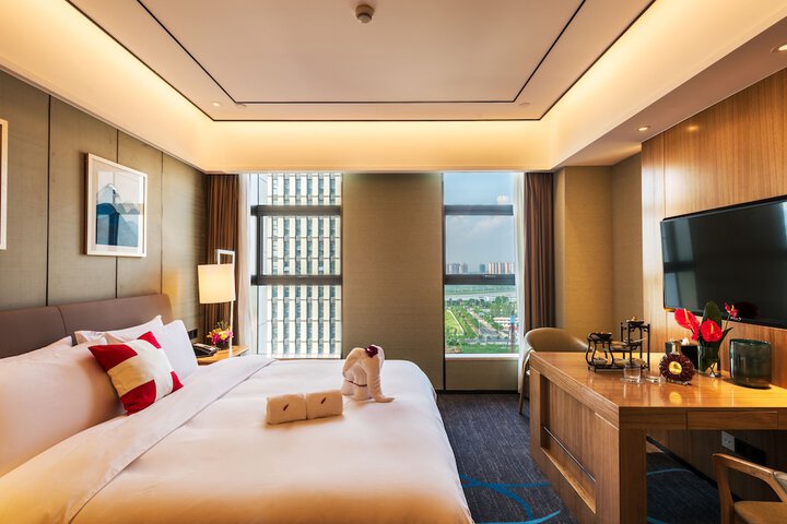 Room 8 of 36