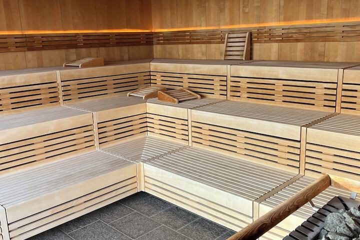 Spa 76 of 127