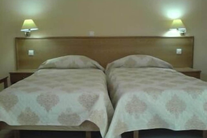 Room 10 of 44