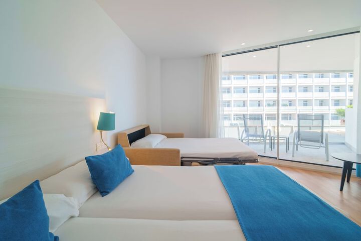 Room 21 of 52