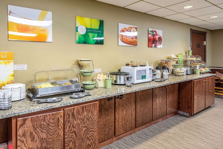 Breakfast area