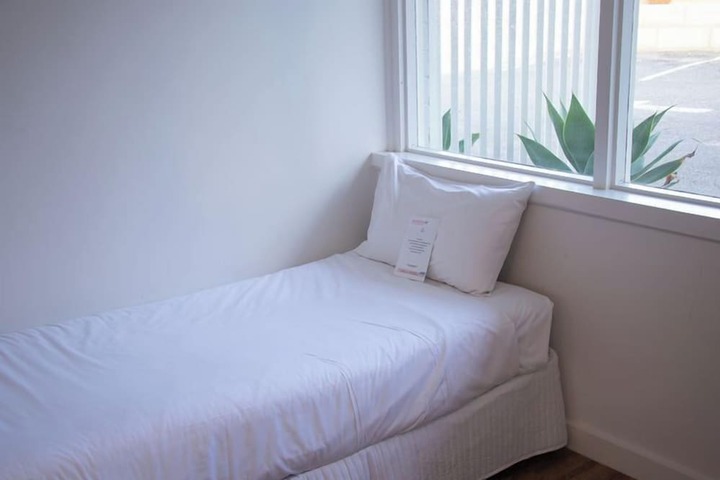 Room 7 of 19