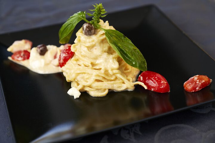 Dining 94 of 123