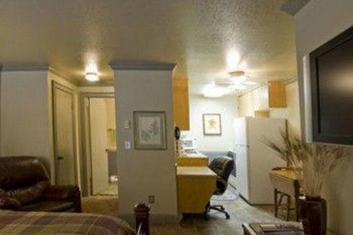 Room 30 of 94