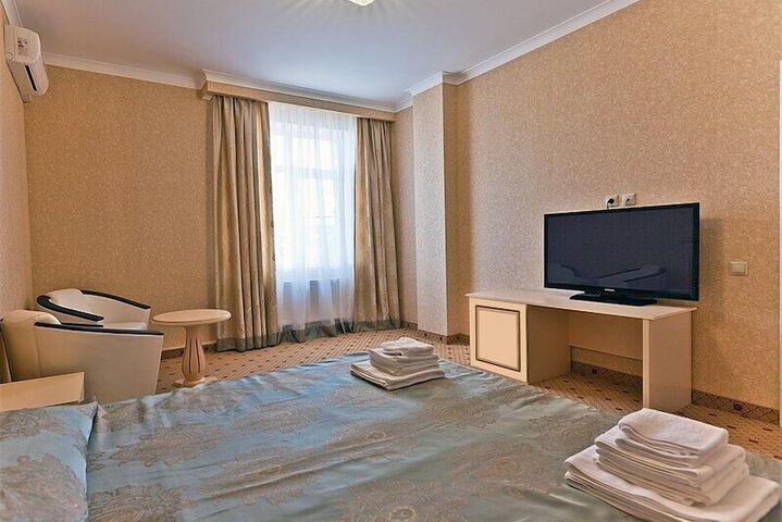 Room 9 of 49