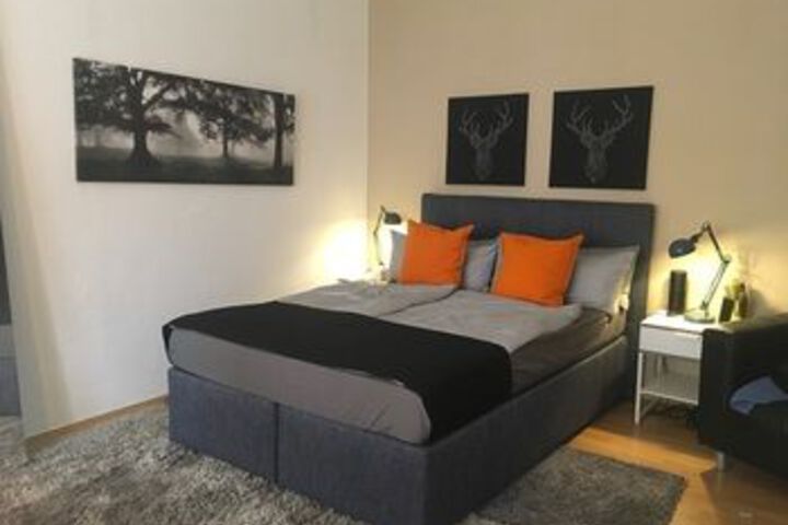 Room 7 of 20