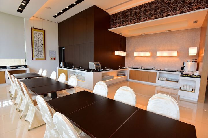 Food court