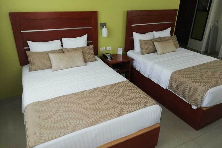 Room 5 of 25