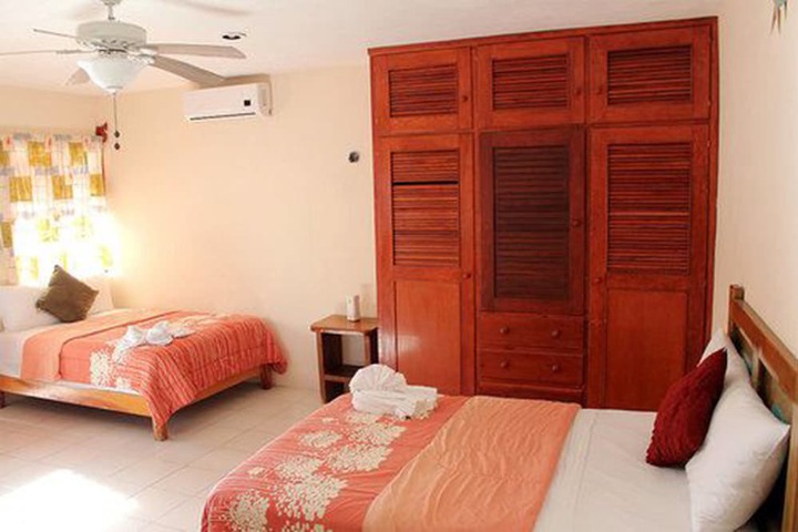 Room 13 of 40
