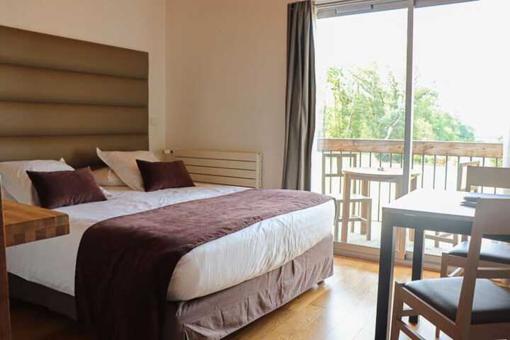Room 3 of 44