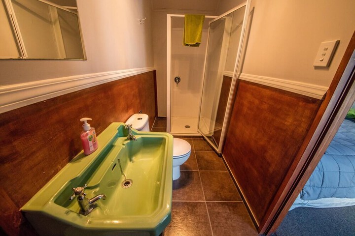 Room 19 of 28