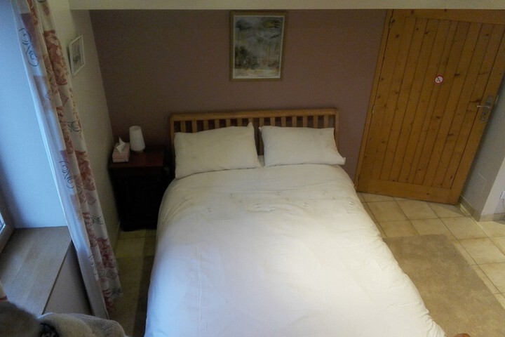 Room 12 of 18