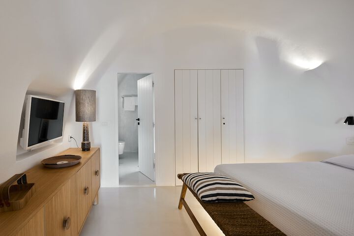 Room 7 of 72