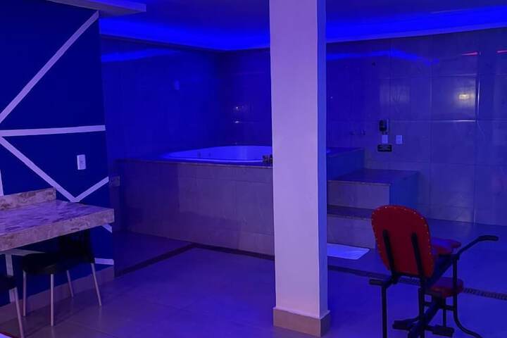 Room 12 of 15