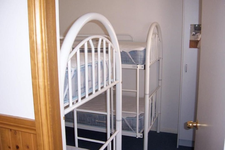 Room 5 of 31
