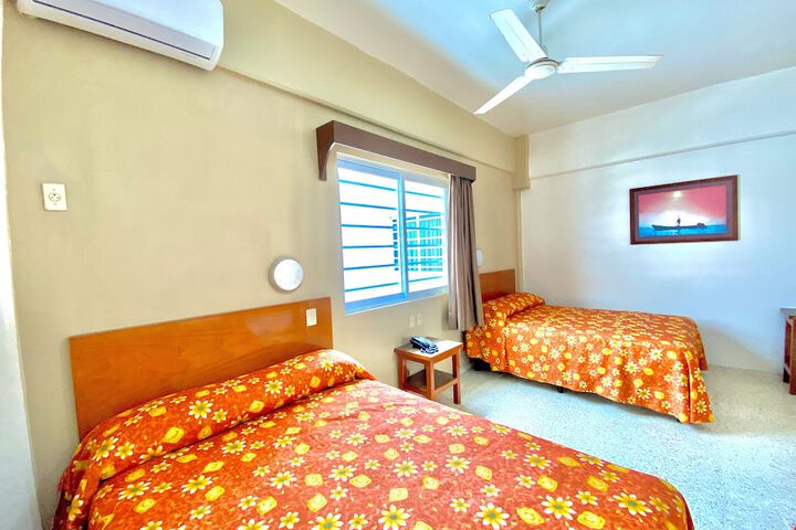 Room 12 of 22
