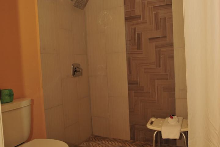 2 Double Beds Accessible (12 of 12)