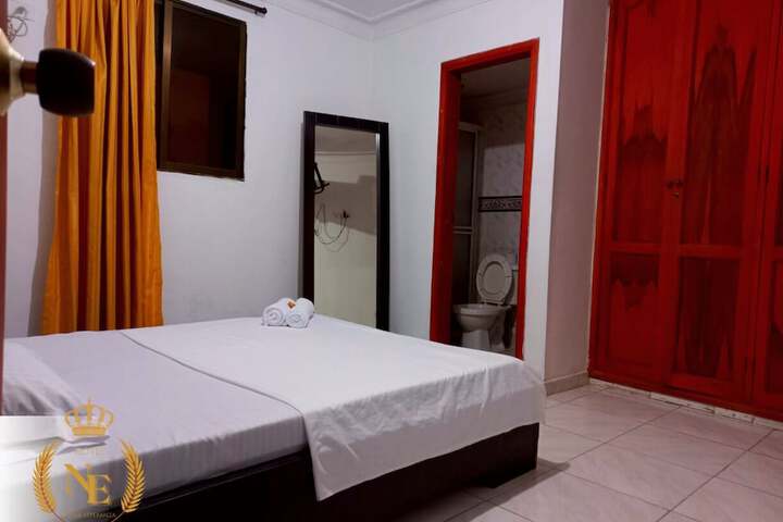Room 18 of 33