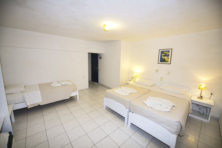 Room 26 of 107