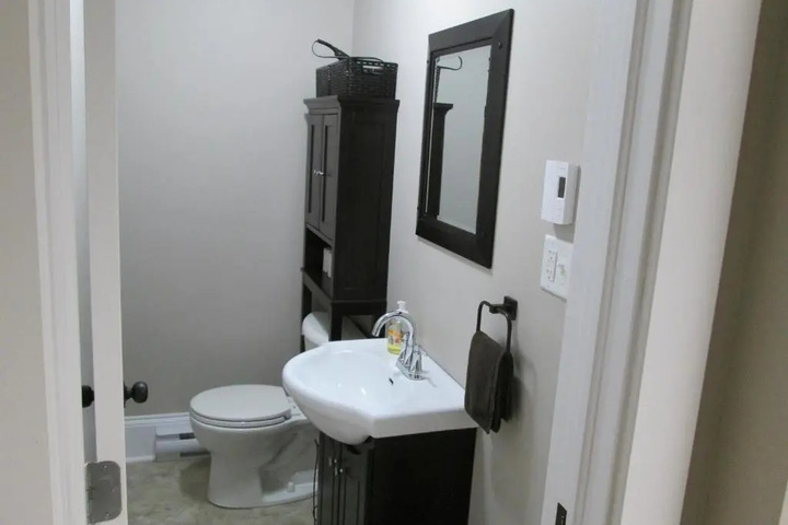 Room 7 of 11