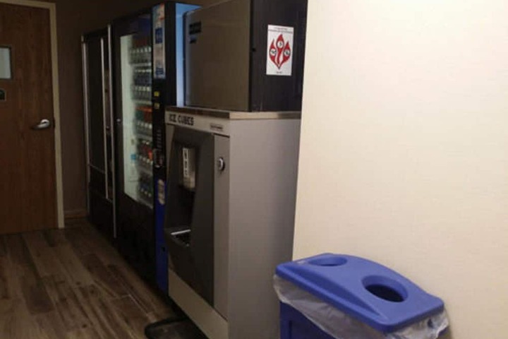 Vending machine