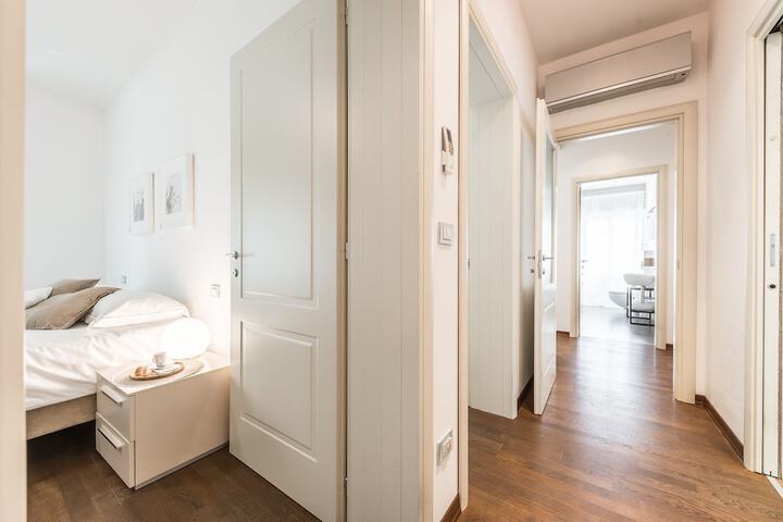 Room 16 of 26