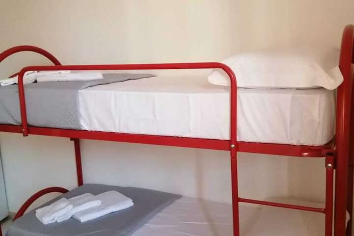 Room 52 of 130