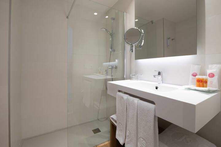 Bath Interior