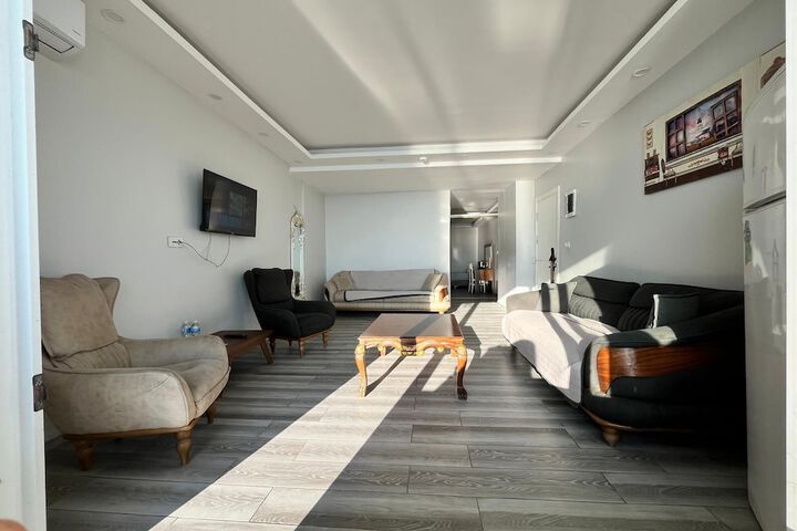 Room 8 of 49