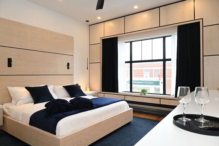 Room 16 of 206