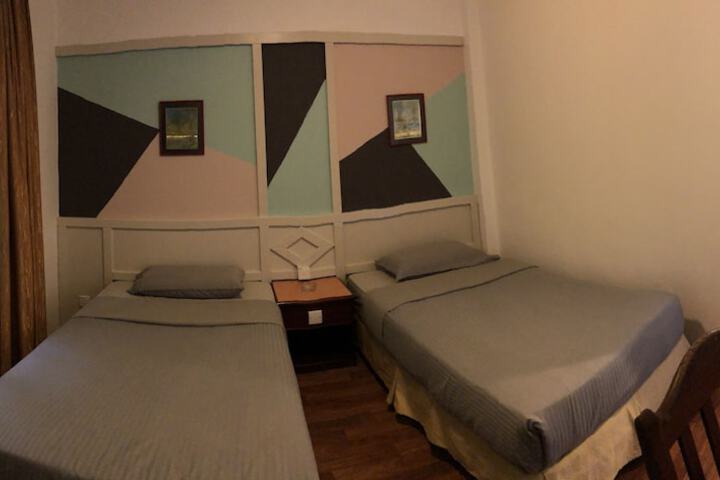 Room 7 of 36